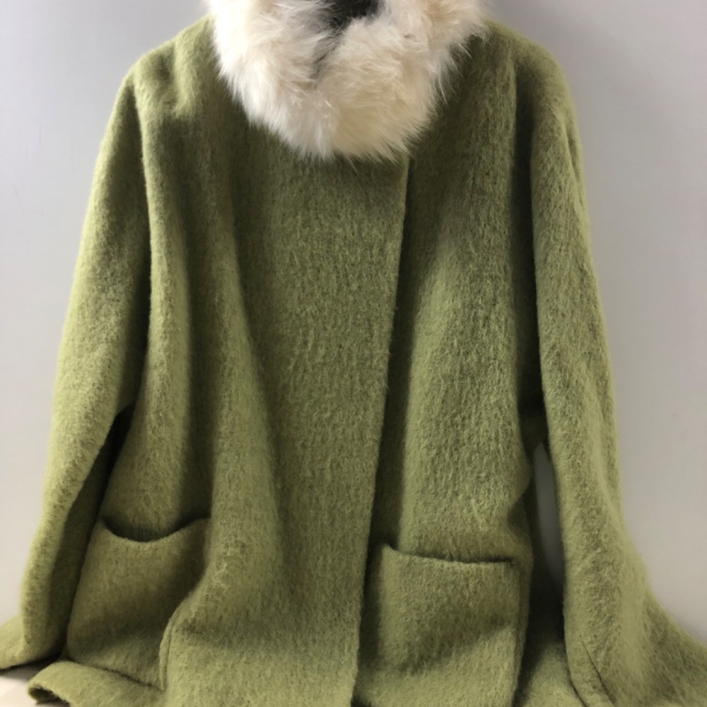 Coat - Picture 3 of 3
